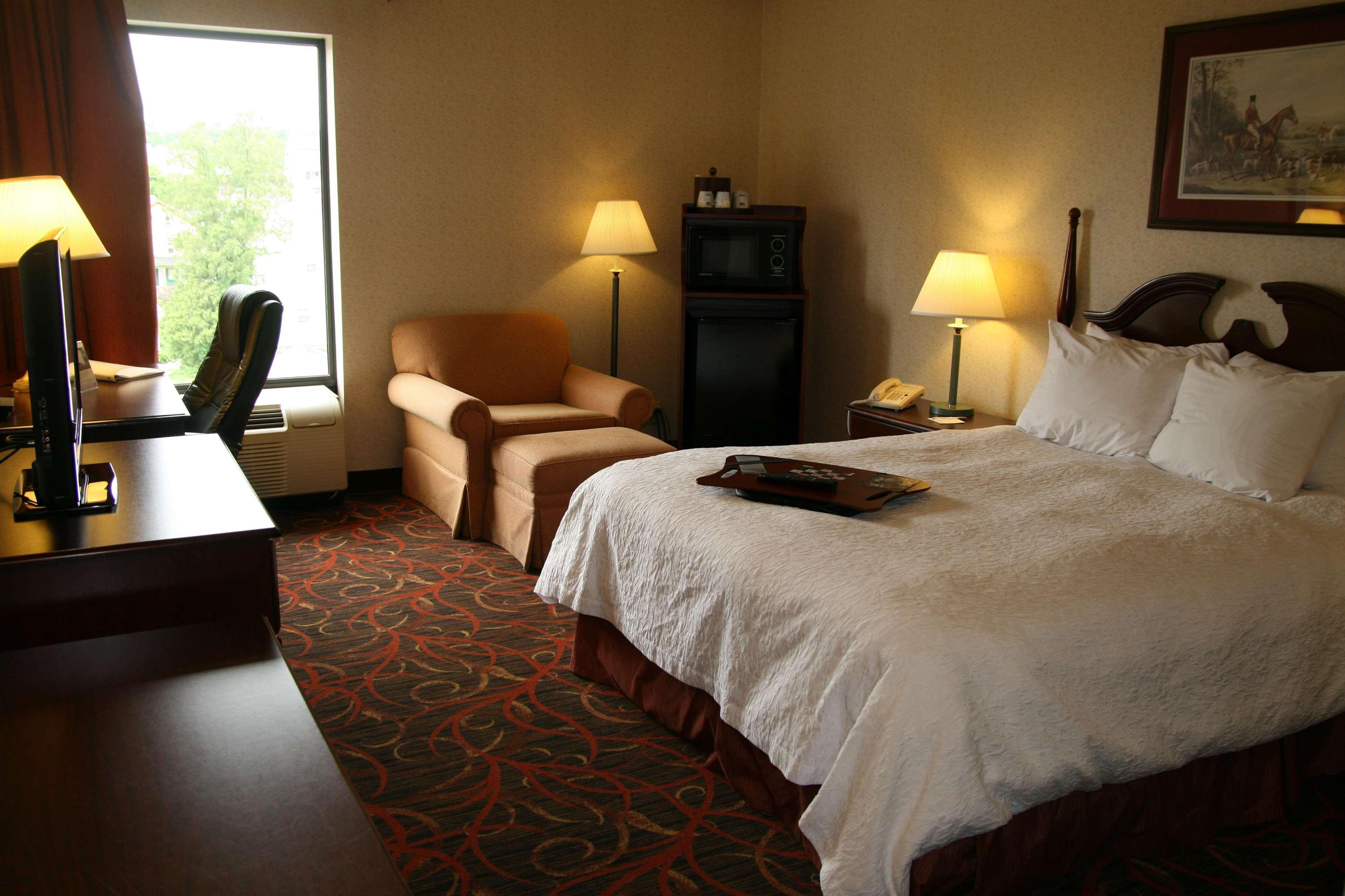 Hampton Inn Stroudsburg Poconos Bagian luar foto