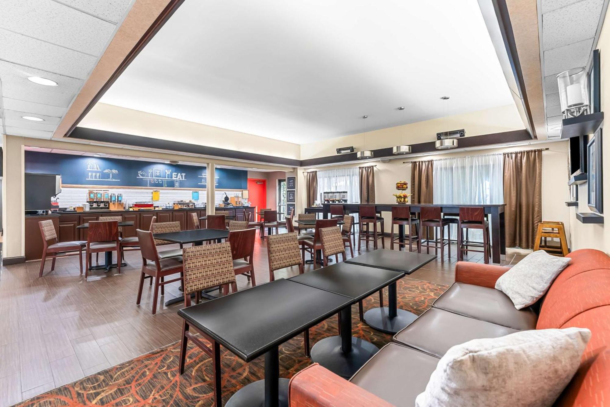 Hampton Inn Stroudsburg Poconos Bagian luar foto